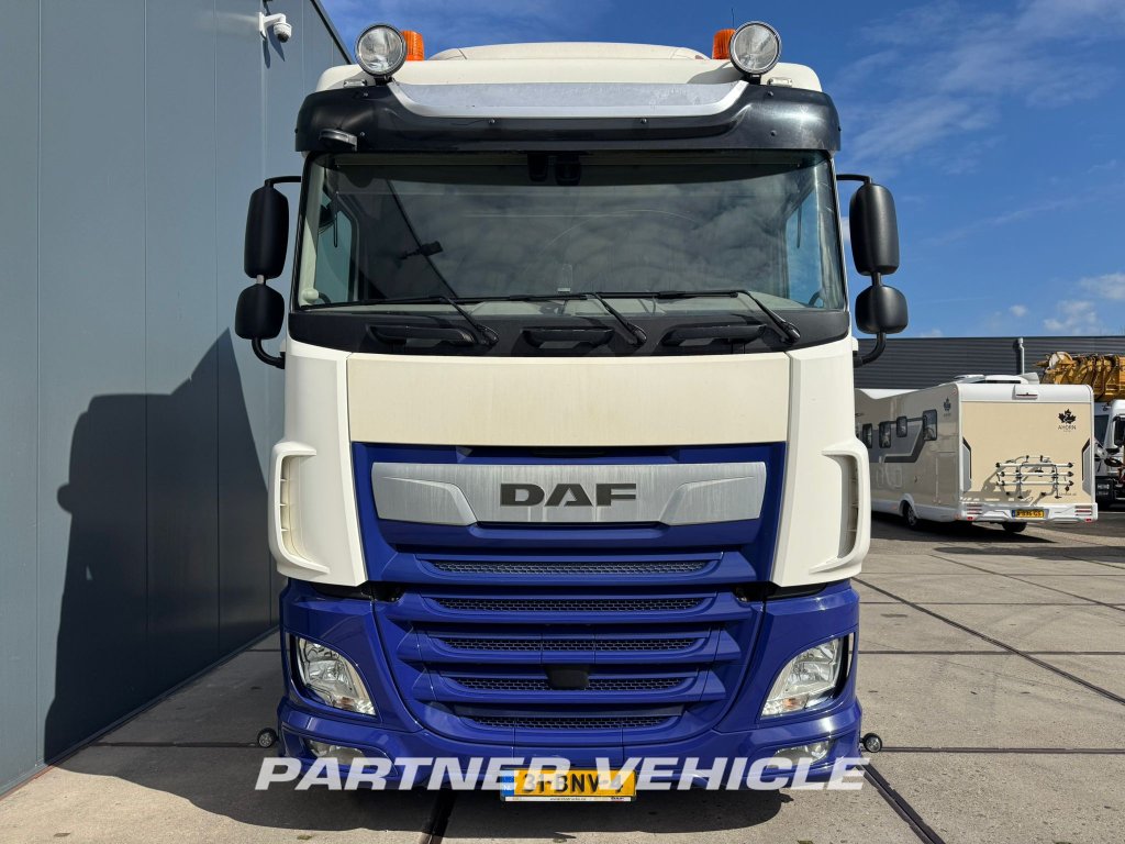 frontLeft : DAF XF 450 tegljač