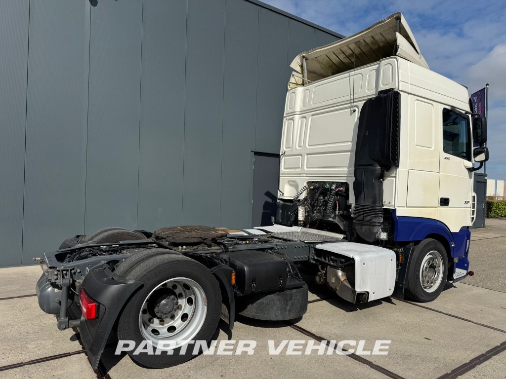 frontLeft : DAF XF 450 tegljač
