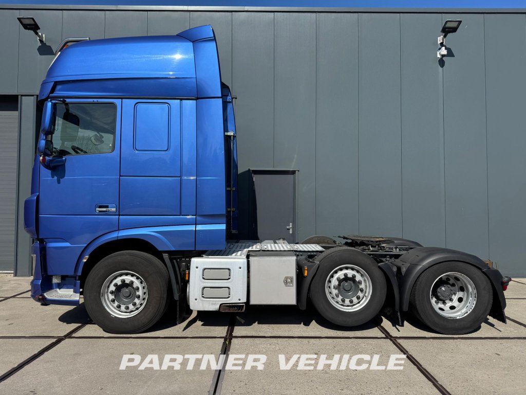 frontLeft : DAF XF 480 tegljač
