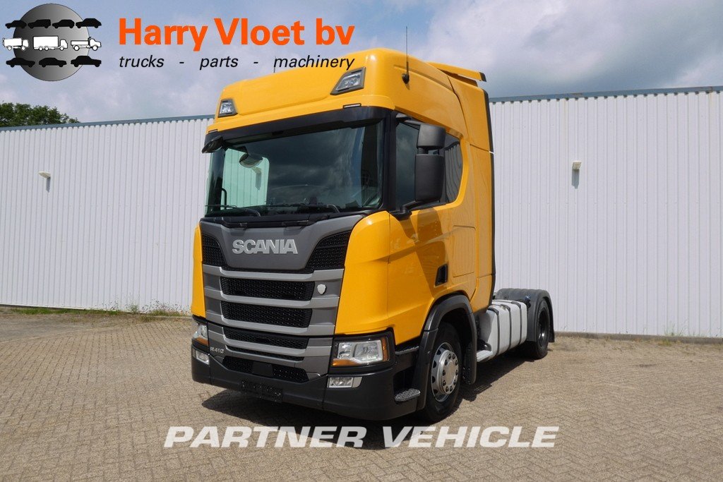 frontLeft : Scania R410 tegljač