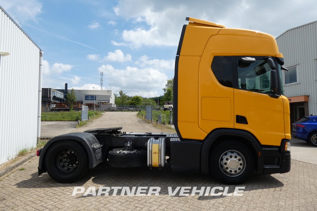 frontLeft : Scania R410 Trækker