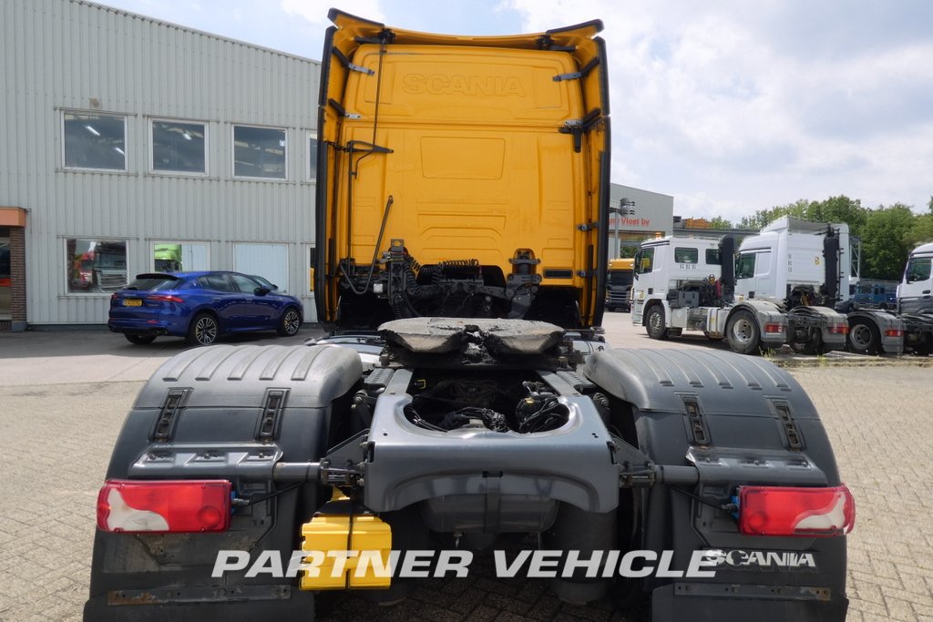 frontLeft : Scania R410 Trækker
