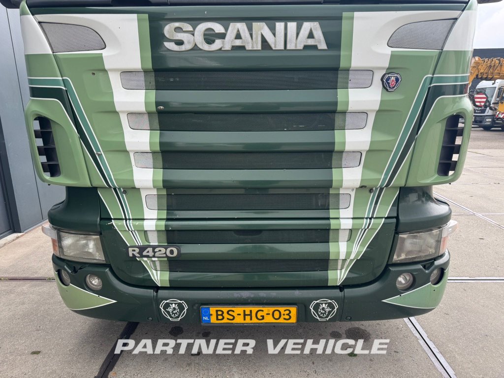 frontLeft : Scania R420 Vetopöytäauto