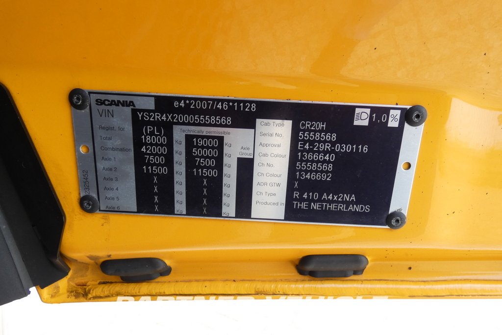 frontLeft : Scania R410 Cabeza tractora