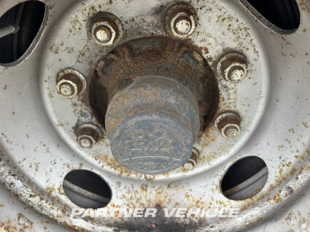 frontLeft : Van Hool 3 asser مقطورة مغلقة