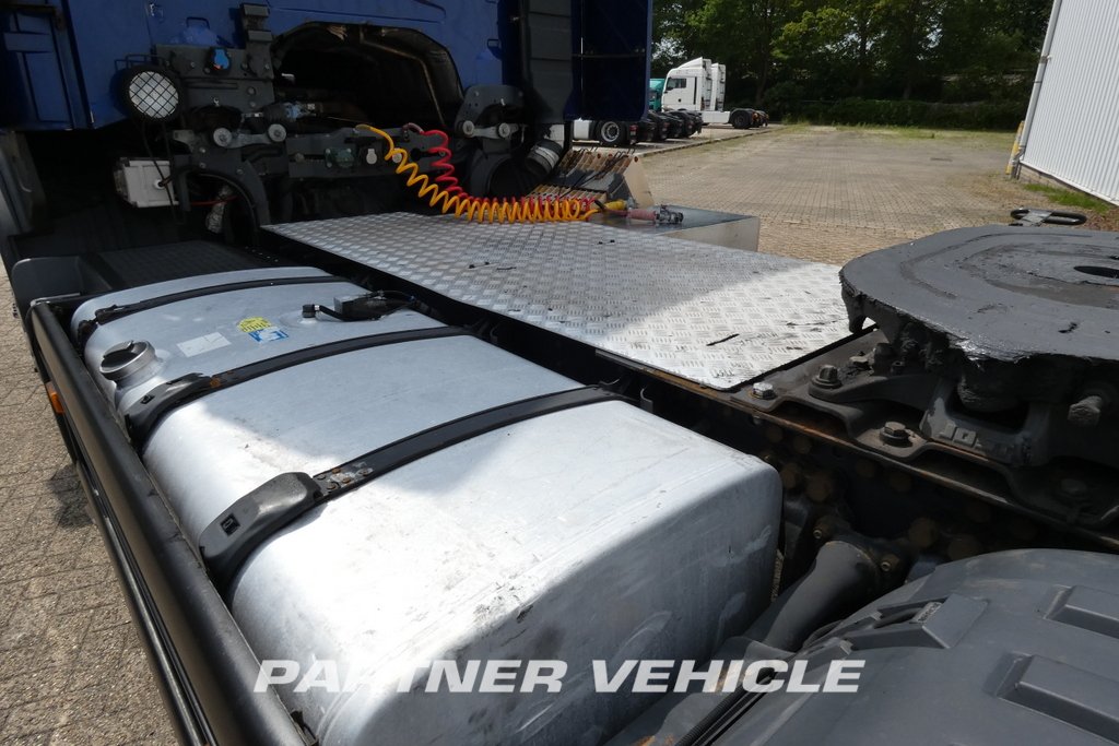 frontLeft : Scania G440 Trekkvogn