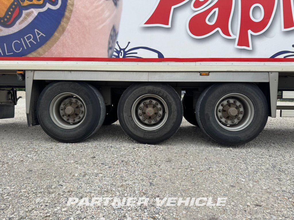 frontLeft : Chereau carrier 1300 Kyl kylsläp