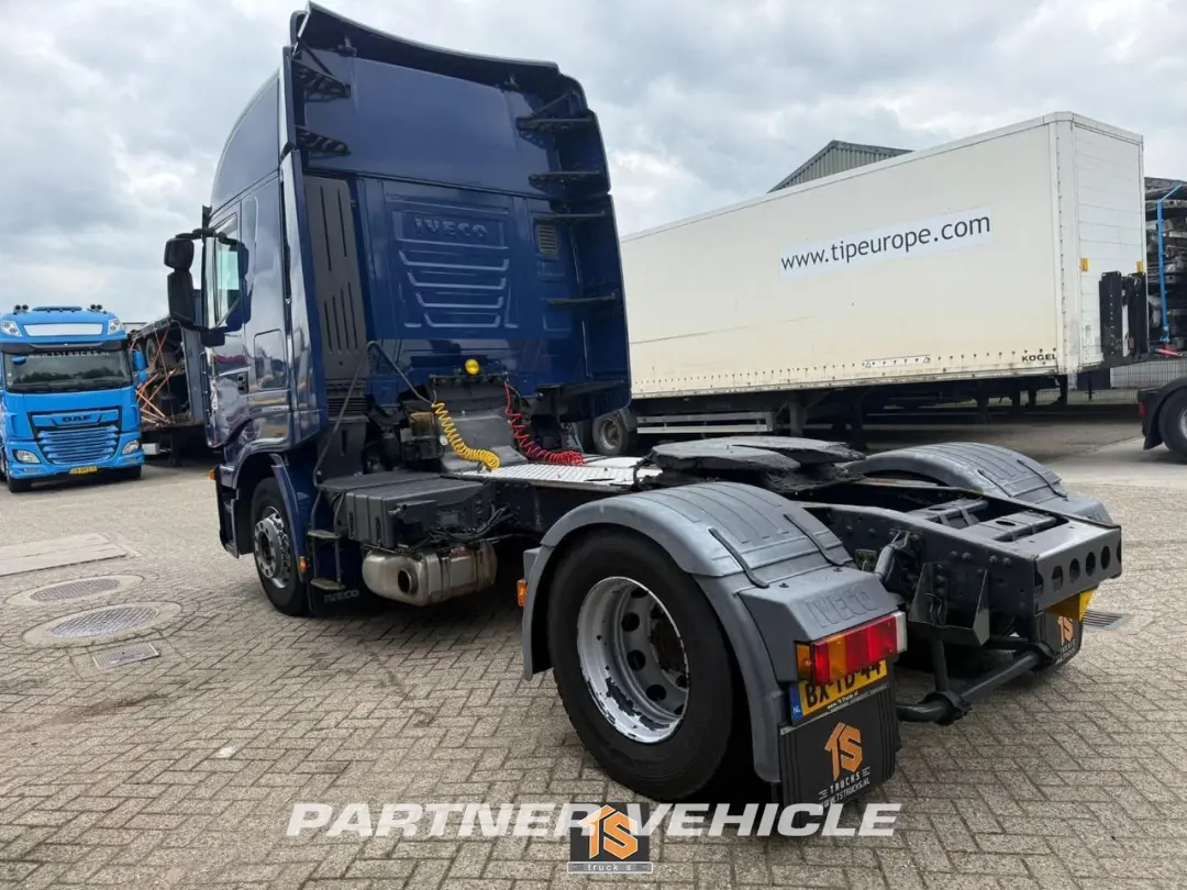 frontLeft : Iveco Stralis XP 440S42 Tractor