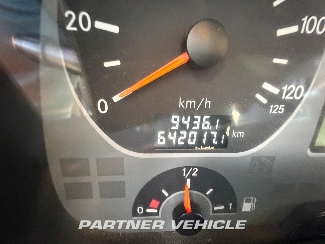 frontLeft : Mercedes Actros 2641 شاحنة قلاب