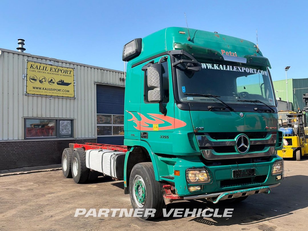 frontLeft : Mercedes Actros 3355 الشاسيه