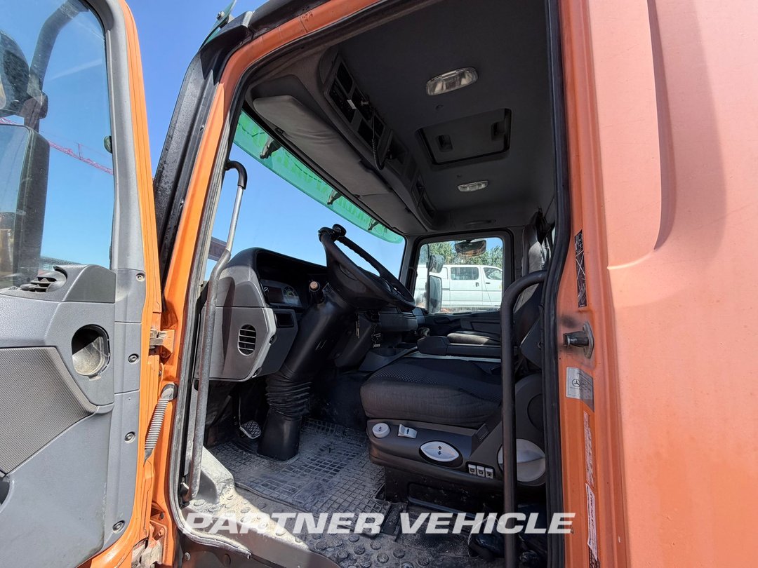 frontLeft : Mercedes Actros 4141 شاحنة خلاطة خرسانة