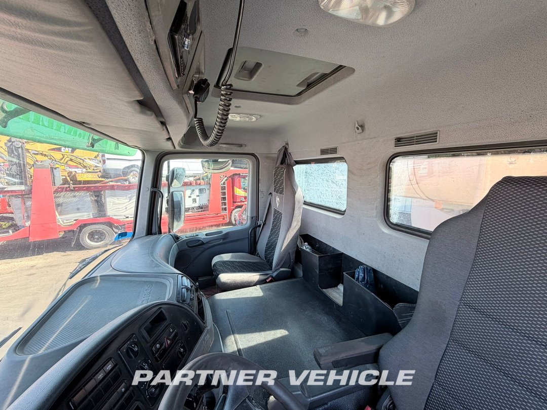 frontLeft : Mercedes Actros 4141 شاحنة خلاطة خرسانة