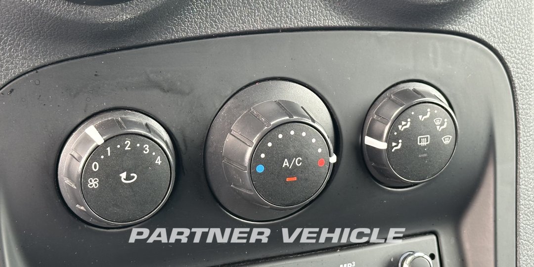 frontLeft : Mercedes Citan 75pk Duba închisă