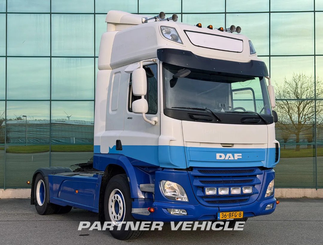 frontLeft : DAF CF 400 Vetopöytäauto