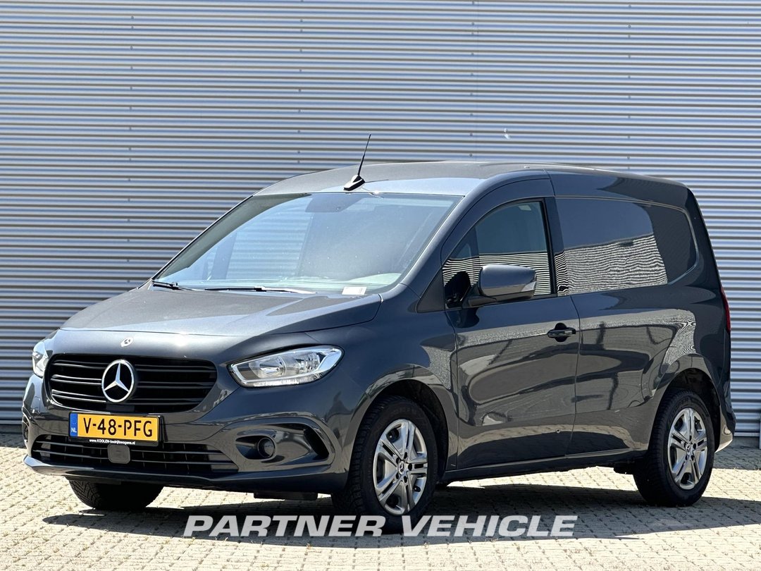 frontLeft : Mercedes Citan 112 CDI Fourgon utilitaire