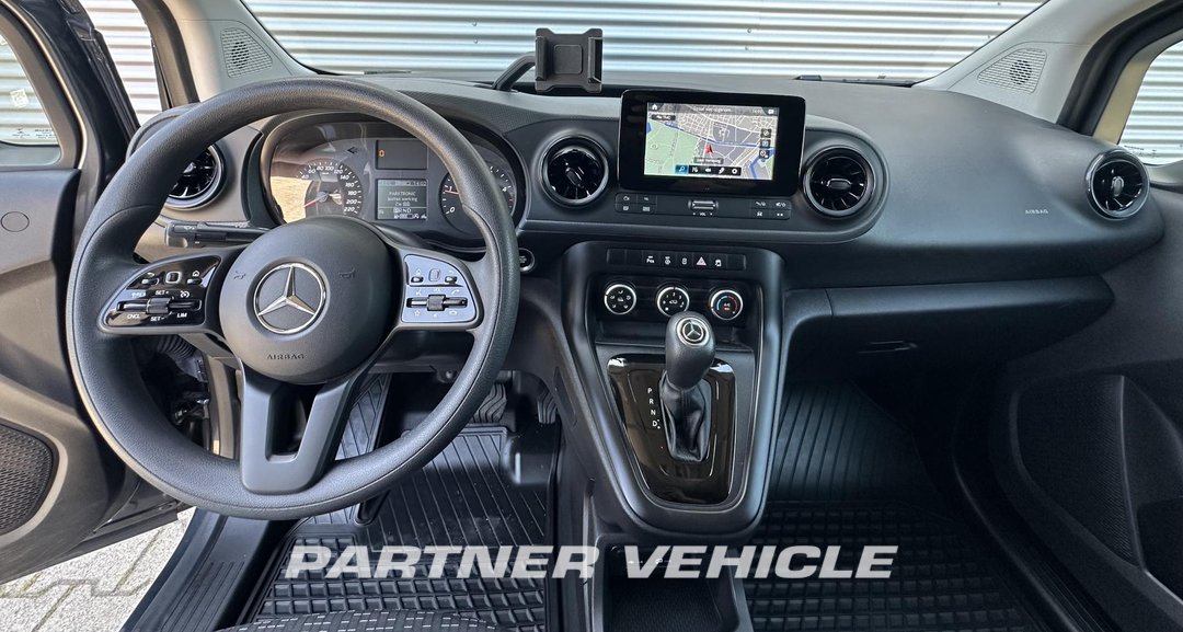 frontLeft : Mercedes Citan 112 CDI Fourgon utilitaire