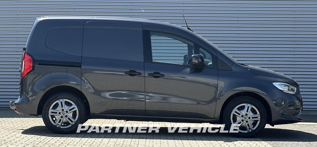 frontLeft : Mercedes Citan 112 CDI Fourgon utilitaire