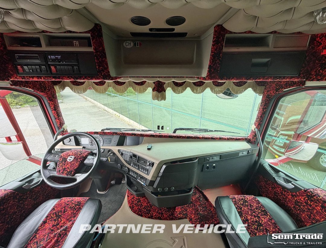 frontLeft : Volvo FH 420 Влекач
