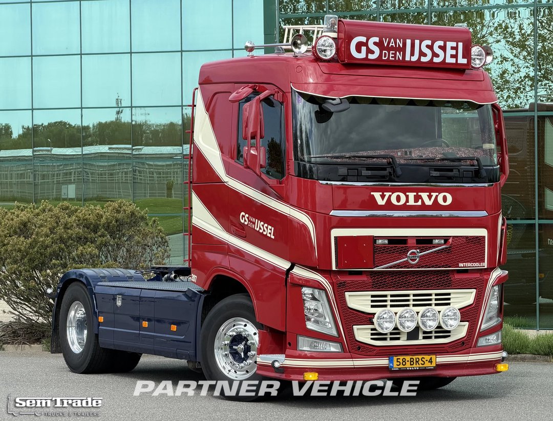 frontLeft : Volvo FH 420 Влекач