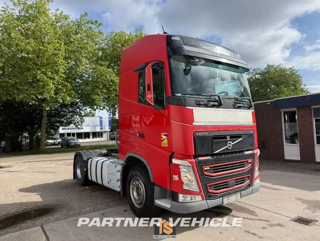 frontLeft : Volvo FH 460 Trekker