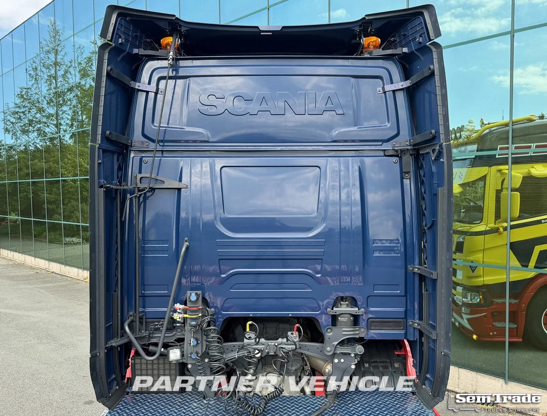 frontLeft : Scania R560 Trækker