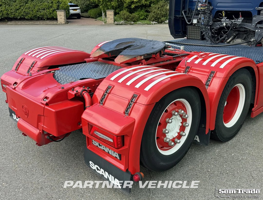 frontLeft : Scania R560 Trækker