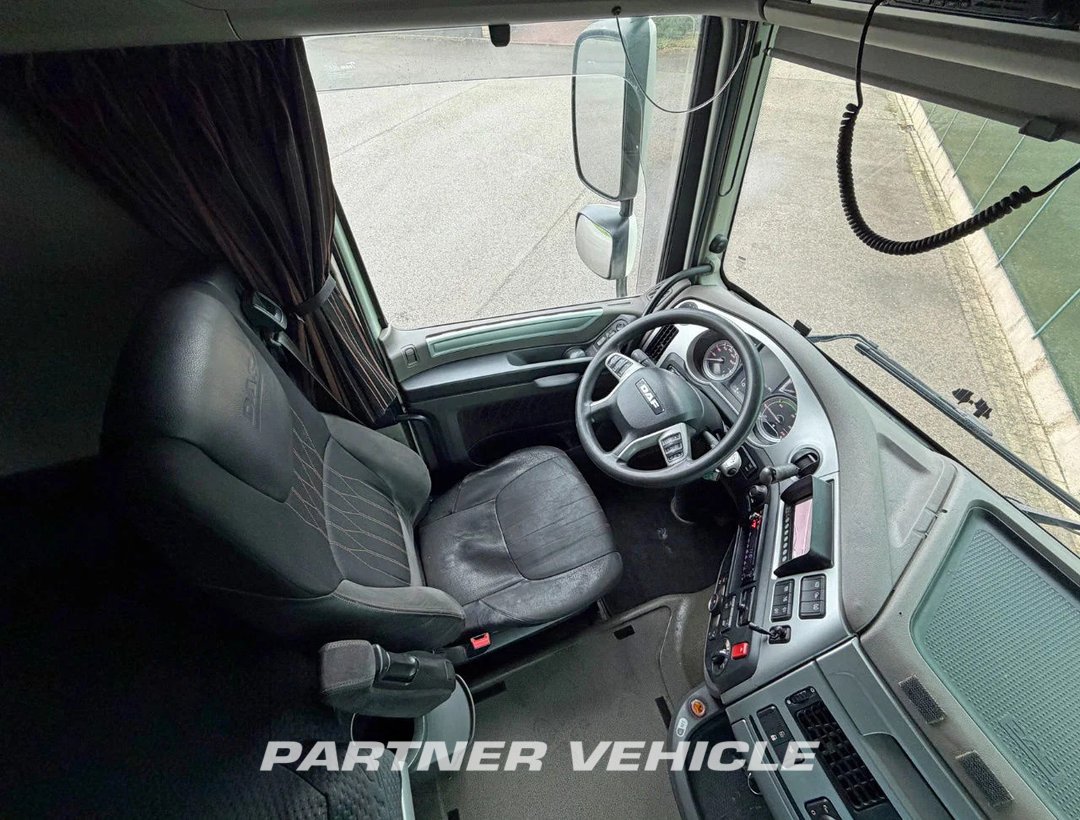 frontLeft : DAF XF 480 tegljač