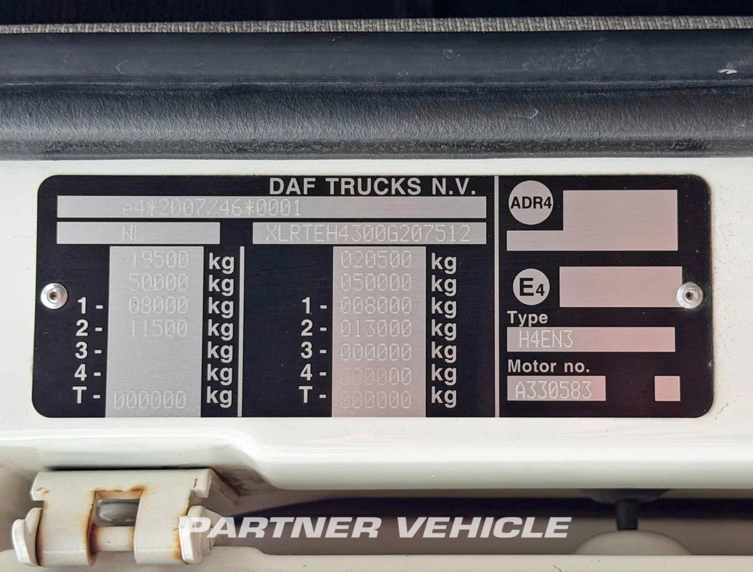 frontLeft : DAF XF 480 tegljač