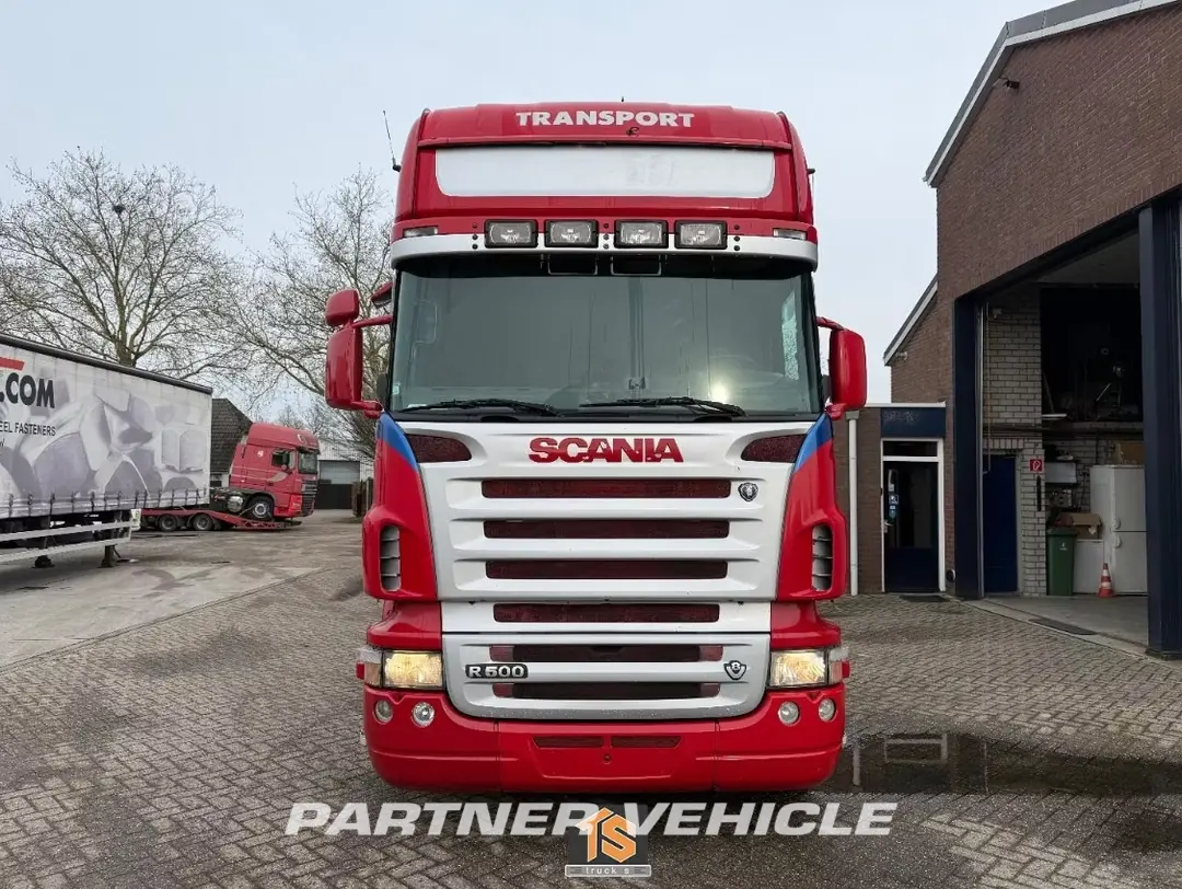 frontLeft : Scania R500 tegljač