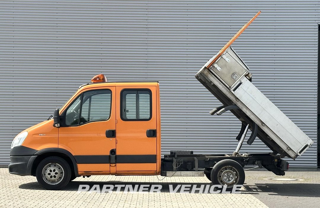 frontLeft : Iveco Daily 35S11 Kiper