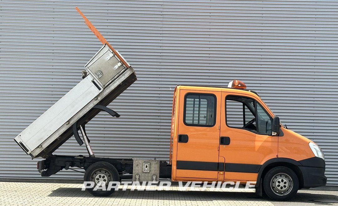 frontLeft : Iveco Daily 35S11 Kiper