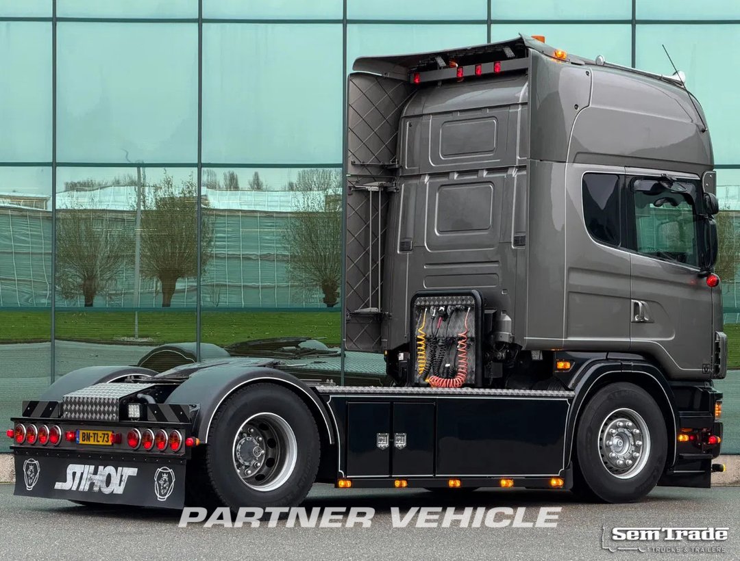 frontLeft : Scania R480 tegljač