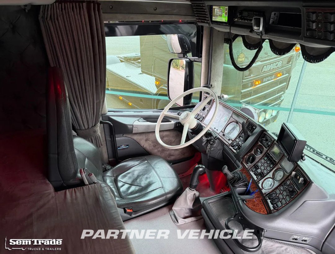 frontLeft : Scania R480 tegljač