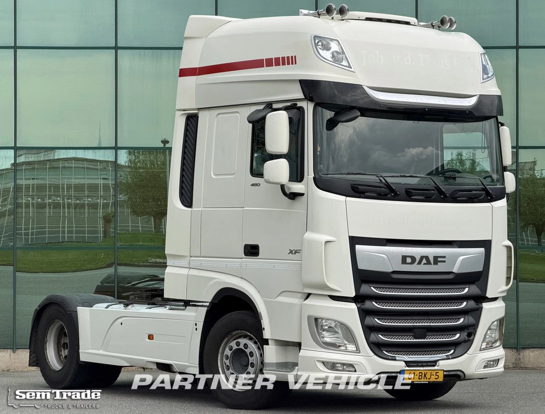 frontLeft : DAF XF 480 Trækker