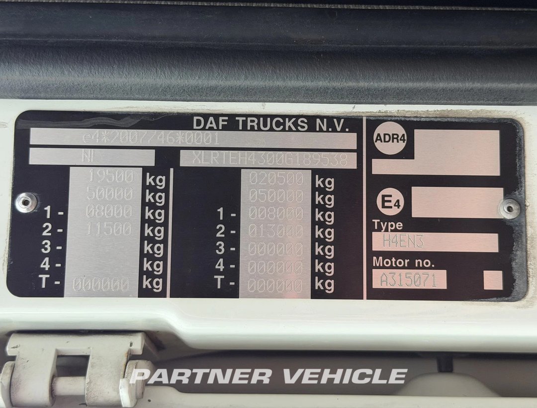 frontLeft : DAF XF 480 Trækker