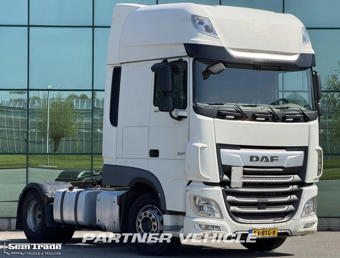 frontLeft : DAF XF 480 tegljač