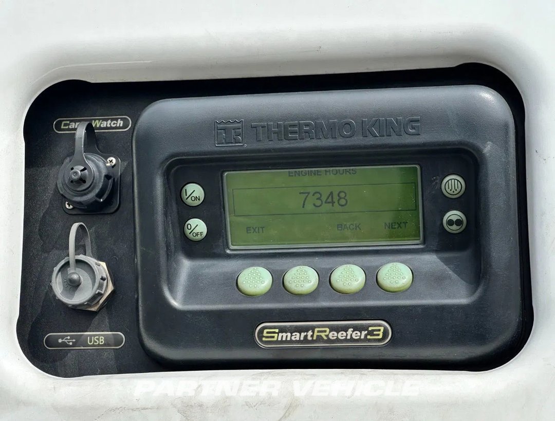frontLeft : Kögel Thermo King SLXI Kyl kylan trailer