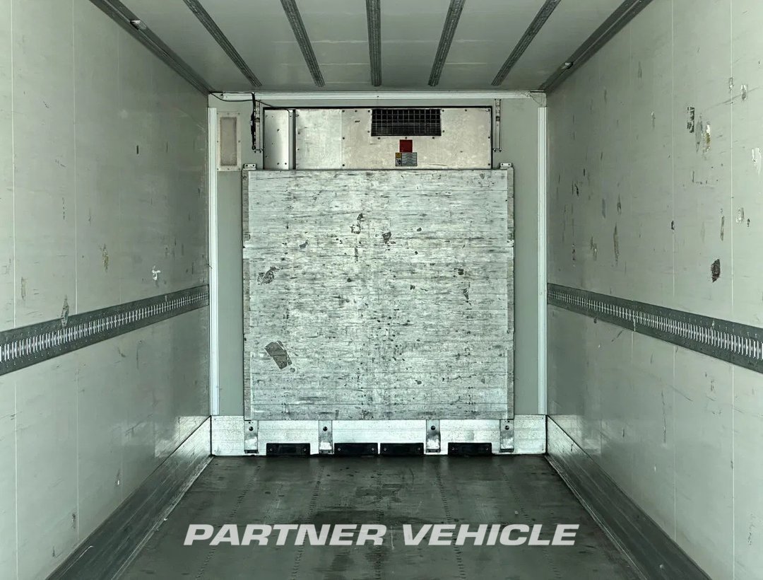 frontLeft : Kögel Thermo King SLXI Kyl kylan trailer