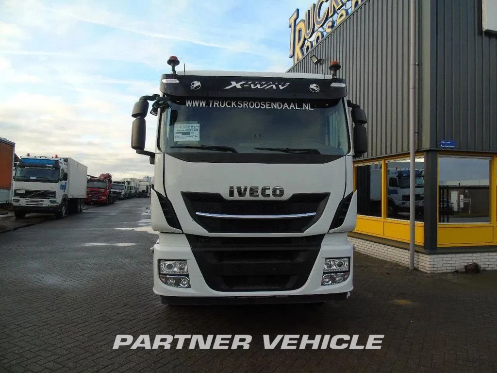 frontLeft : Iveco Stralis 480 Влекач