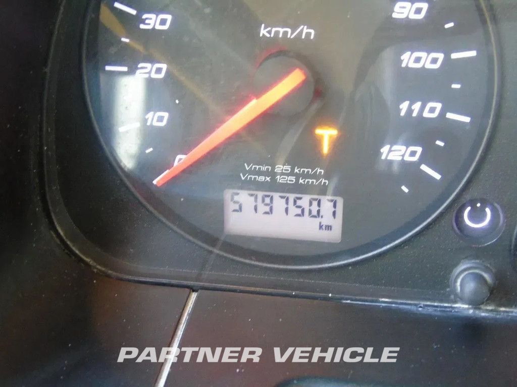 frontLeft : Iveco Stralis 480 Влекач