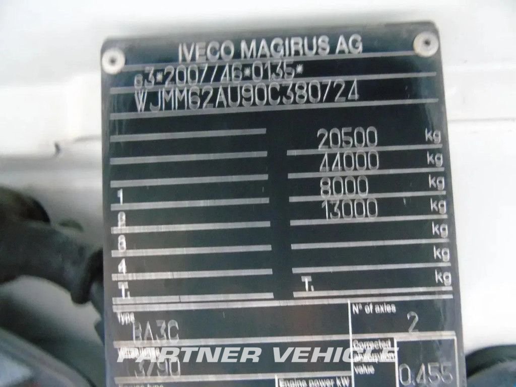frontLeft : Iveco Stralis 480 Влекач