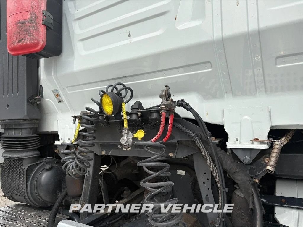 frontLeft : Iveco Stralis 420 Ciagniki siodłowe