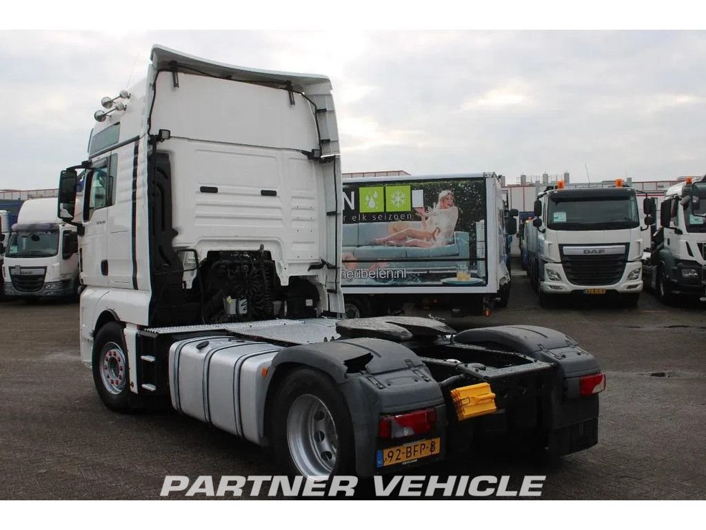 frontLeft : MAN TGX 18.440 وحدات الجر
