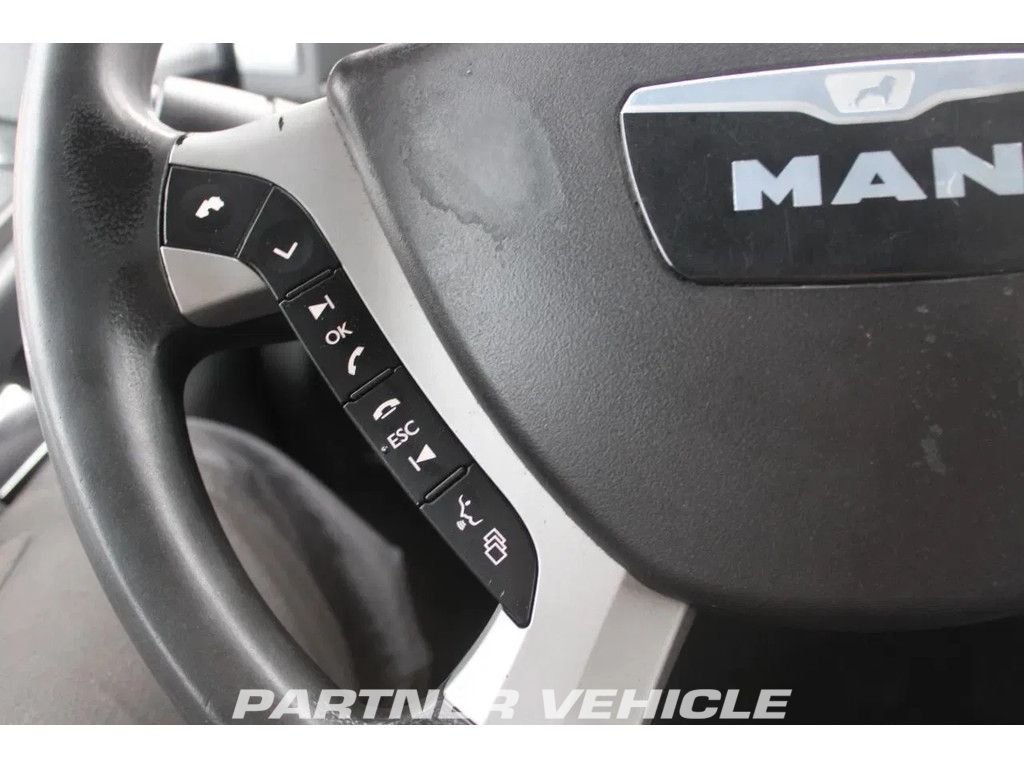 frontLeft : MAN TGX 18.440 وحدات الجر
