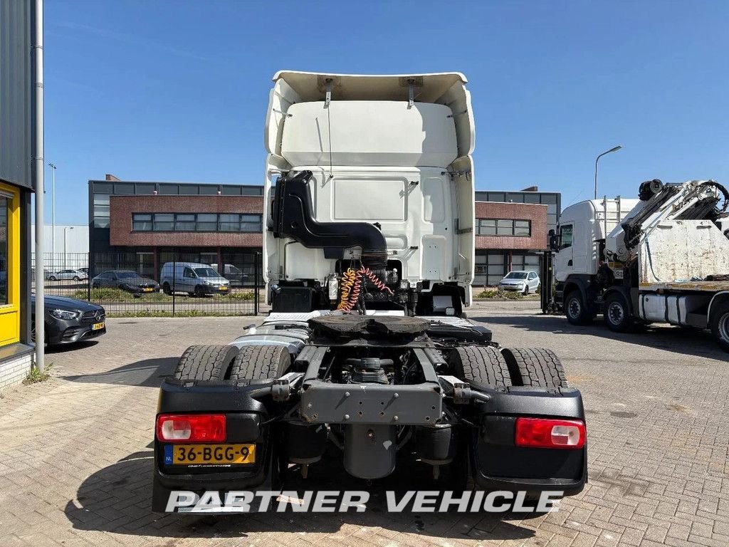 frontLeft : DAF CF 400 Vetopöytäauto