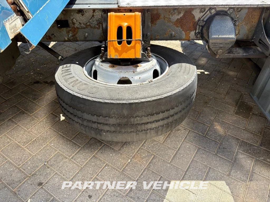 frontLeft : MAN TGL 12.240 Cap tractor