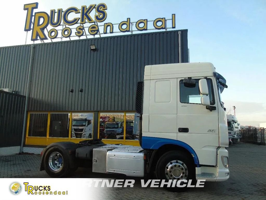 frontLeft : DAF XF 410 Trækker