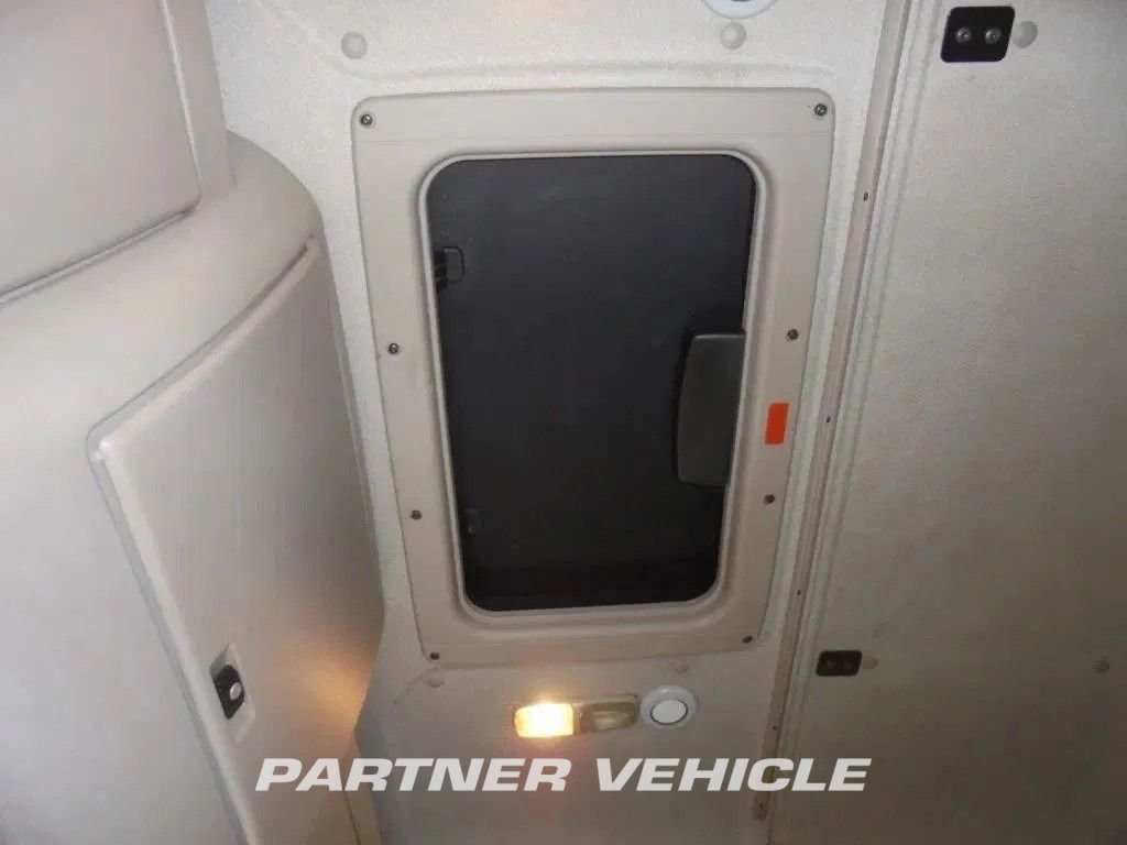 frontLeft : DAF CF 400 Trattore stradale
