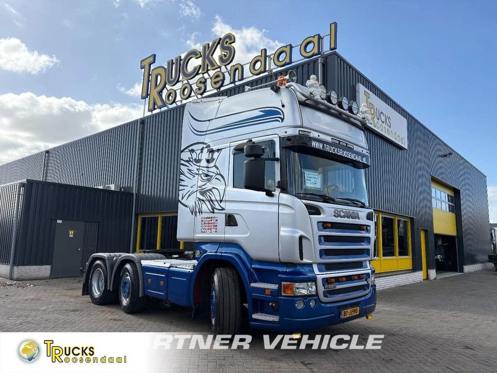 frontLeft : Scania R620 tegljač
