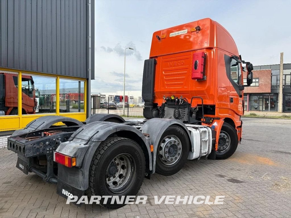 frontLeft : Iveco Stralis 460 Trækker